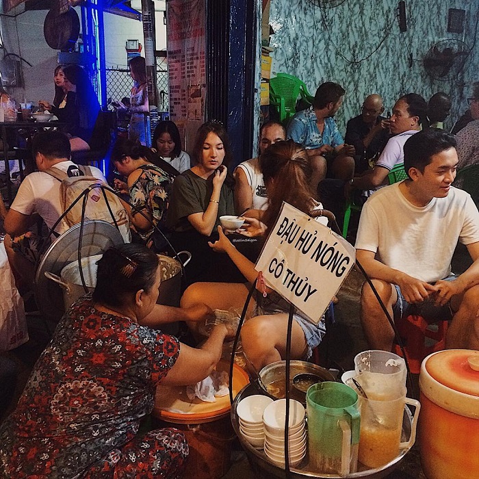 tàu hũ nóng Bùi Viện