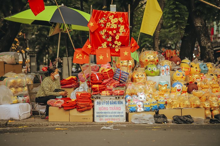 Phố Sài Gòn rực rỡ ngày cuối năm qua ống kính của Kỳ Anh Nguyễn