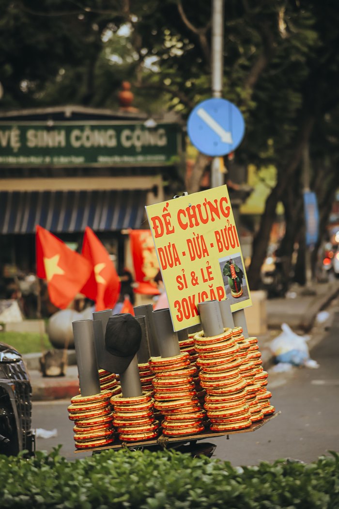 Phố Sài Gòn rực rỡ ngày cuối năm qua ống kính của Kỳ Anh Nguyễn