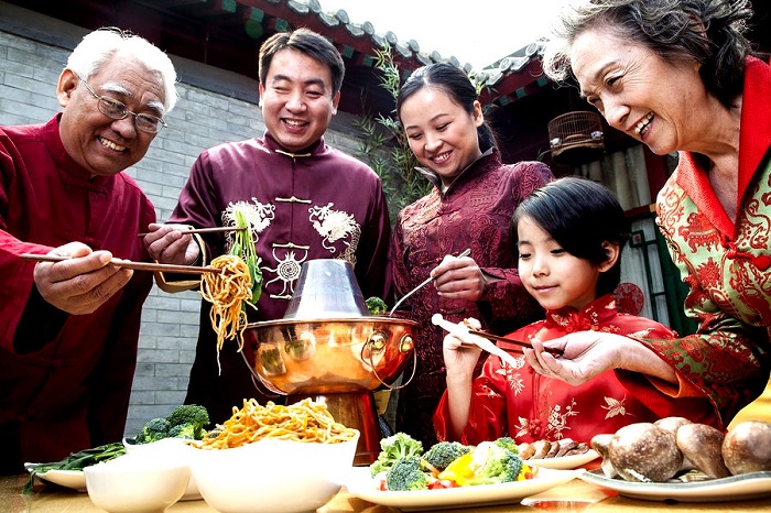 Năm mới ở Trung Quốc bắt đầu từ tháng 12 âm lịch cho tới tháng giêng âm lịch