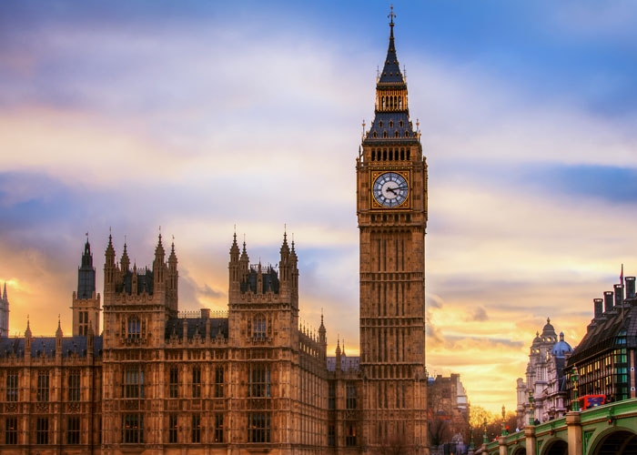 Tháp Big Ben - biểu tượng của Vương quốc Anh. Ảnh: travelzeed.com