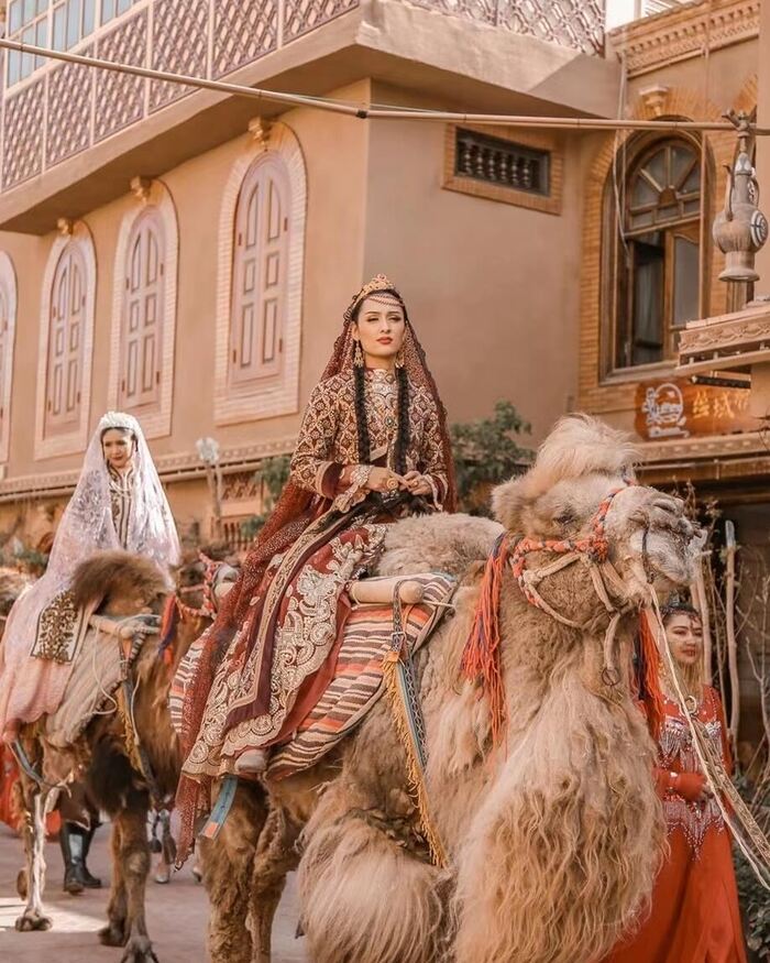 Thành phố Kashgar - nơi lưu giữ nhiều dấu ấn sâu sắc về lịch sử và văn hóa.