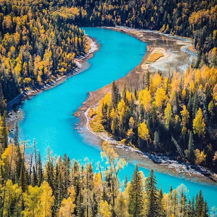 Hồ Kanas - Tân Cương