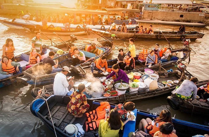 khu chợ nổi tiếng nhất việt nam