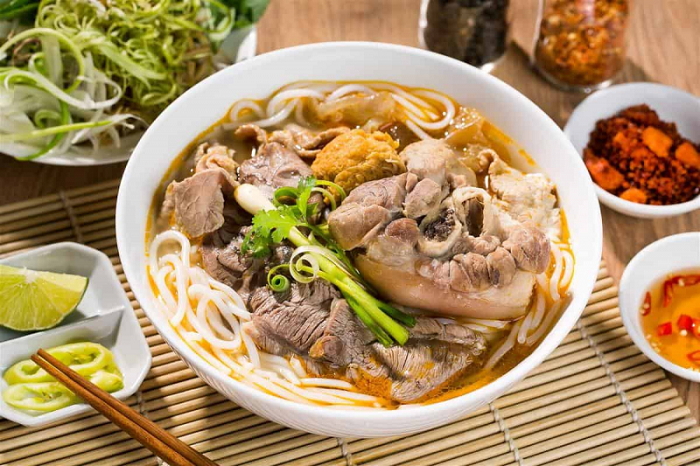 Du lịch Huế 1 ngày, khám phá hết những điểm đến tuyệt đẹp và ‘ăn sạch’ cố đô ngay thôi nào! 