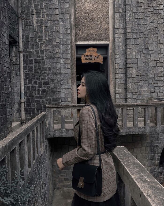 Lưu giữ dấu ấn riêng tại các địa điểm chụp ảnh phong cách hoài cổ ở Đà Lạt