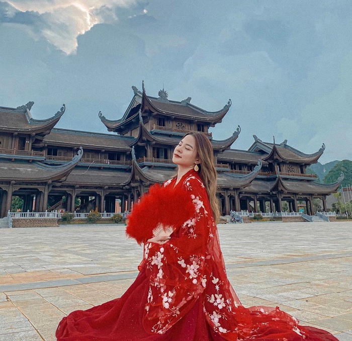 Du xuân chùa Tam Chúc