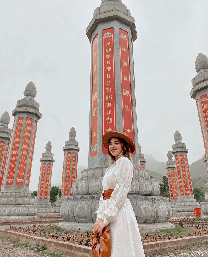 Du xuân chùa Tam Chúc