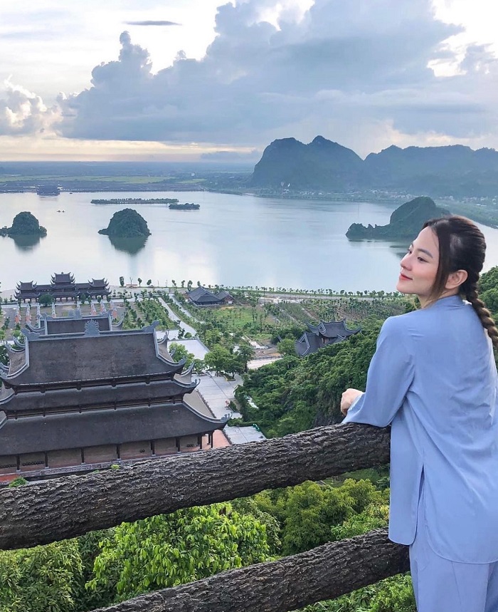 Du xuân chùa Tam Chúc