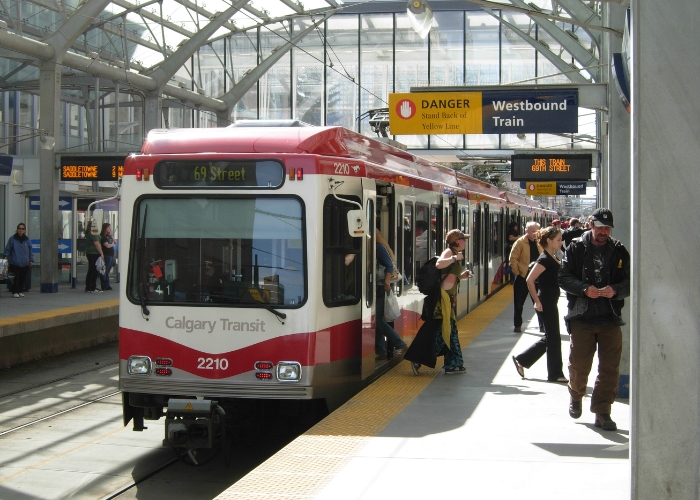 Du lịch Canada - Tàu điện ngầm là phương tiện di chuyển phổ biến tại Canada