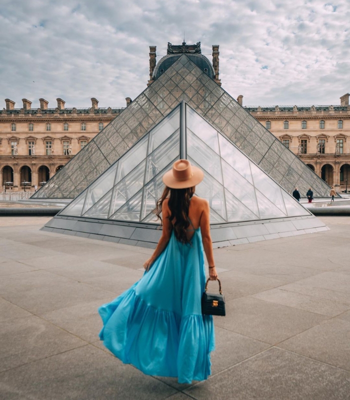 Du lịch Pháp - Bảo tàng Louvre là một bảo tàng nghệ thuật tại Pháp