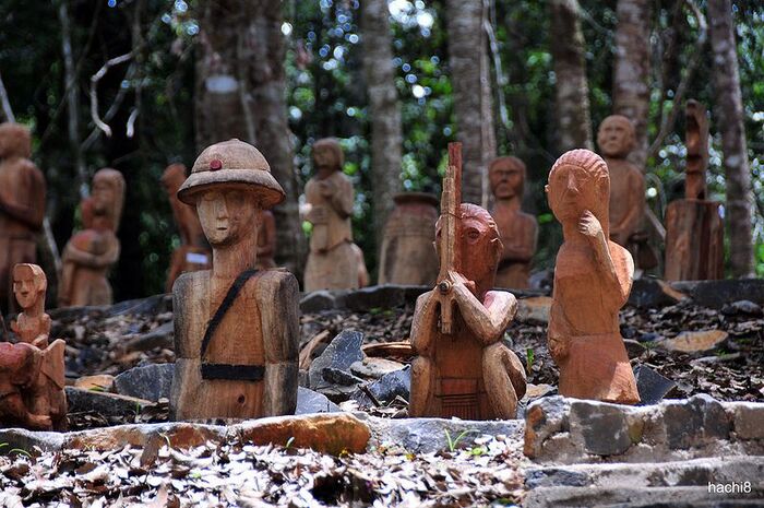 ghé khu du lịch sinh thái Măng Đen ngắm nhìn khu vườn tượng gỗ độc đáo