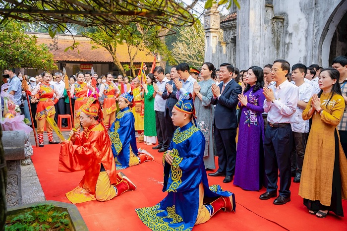 Lễ hội truyền thống nổi tiếng Thanh Hóa nhất định phải kể tới Lễ hội đền Bà Triệu