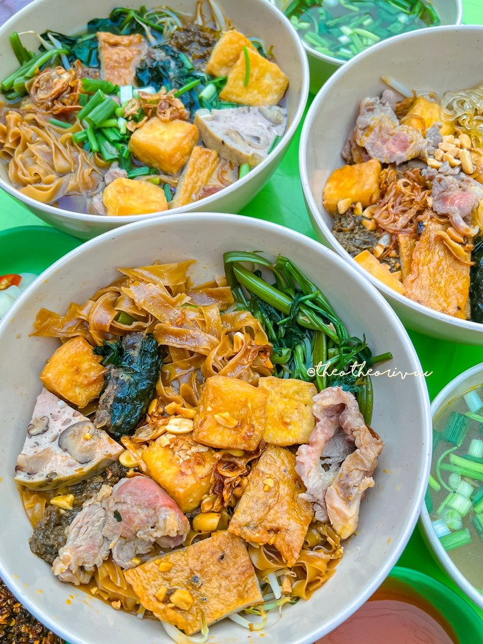 Quán bánh đa cua ngon nổi tiếng ở TP HCM - Bánh Đa Cua Cô Nhàn