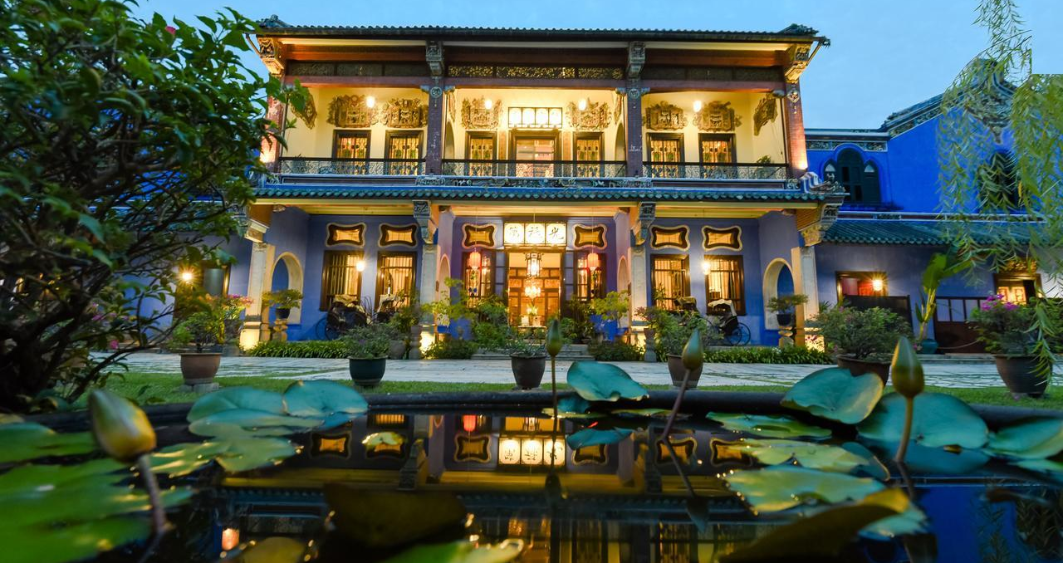 Lâu đài Cheong Fatt Tze hiện nay đã trở thành khách sạn boutique đầy nghệ thuật