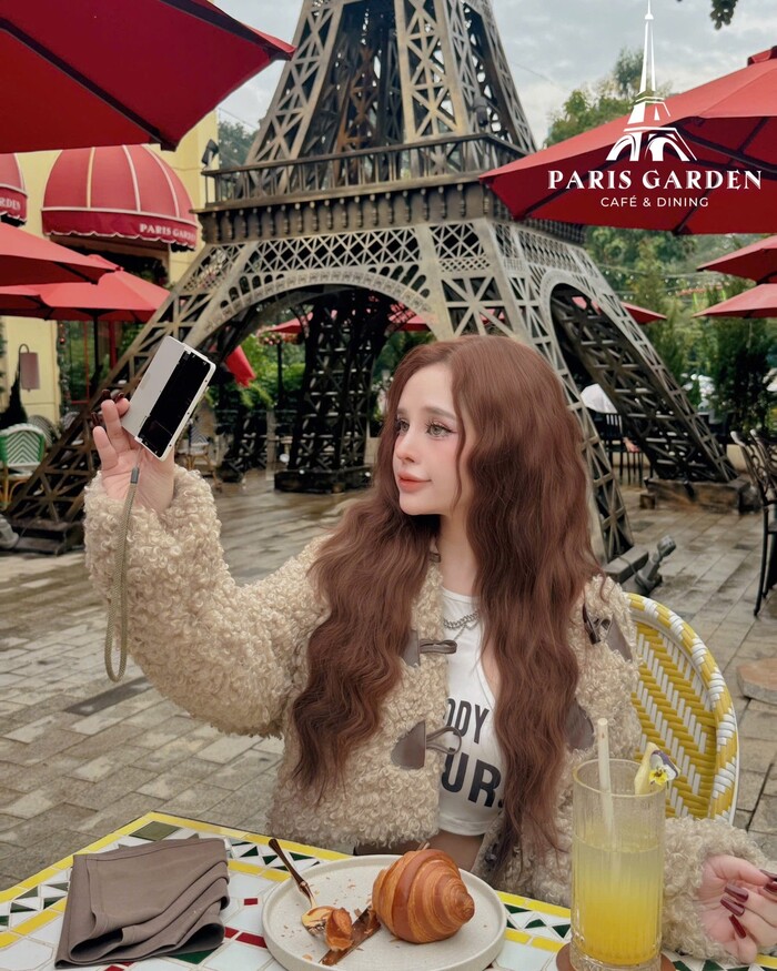 Điểm tụ hop bạn bè cuối năm ở TP HCM - Paris Garden - Dining and Cafe 