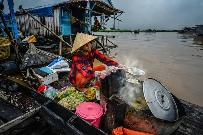 Du lịch chợ nổi Long Xuyên - Thưởng thức các món ăn sáng hấp dẫn