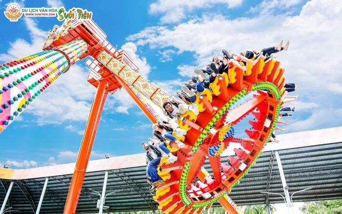 Khu vui chơi mở cửa xuyên Tết ở TP HCM - Khu du lịch văn hóa Suối Tiên