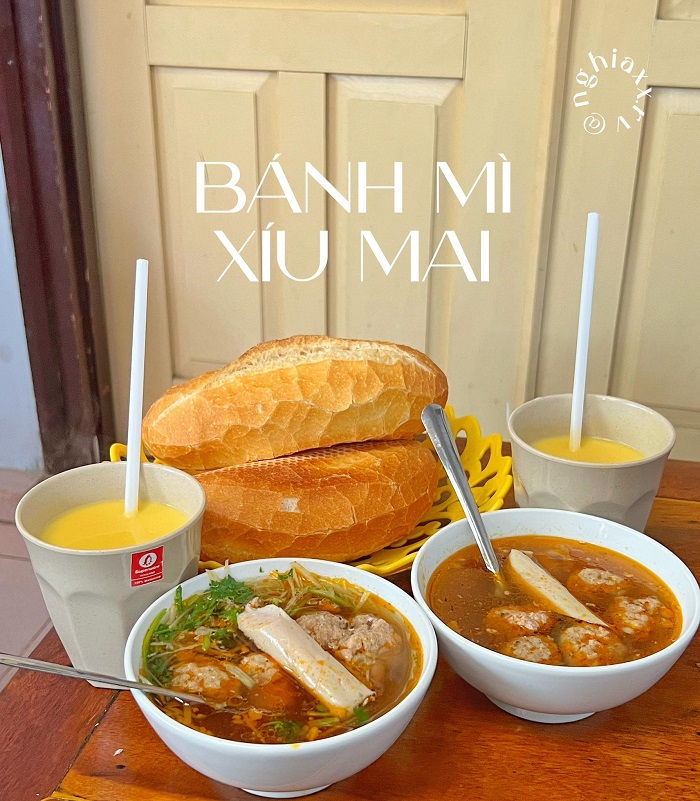 Bánh mì xíu mại ngon nhức nách Lễ hội hoa mai anh đào Đà Lạt