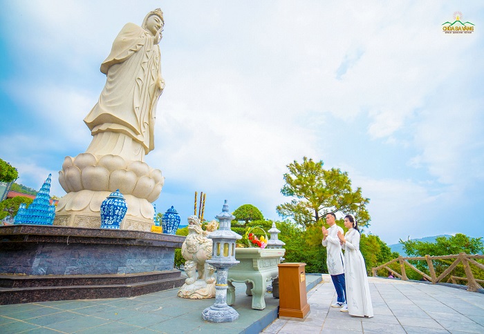 Đầu năm chiêm bái chùa Ba Vàng khi lịch trình đi Hạ Long 2 ngày 1 đêm dịp Tết