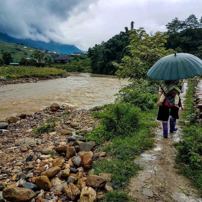 Du lịch bảng Hang Đá Sapa, hòa vào cuộc sống bình dị của bà con bản địa