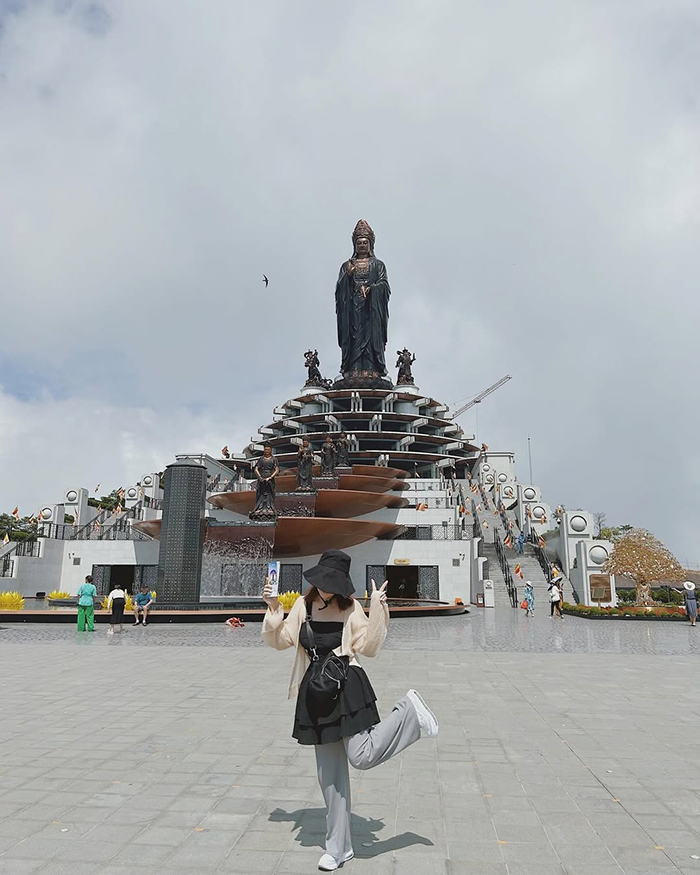 Tổng quan hệ thống cáp treo Núi Bà Đen