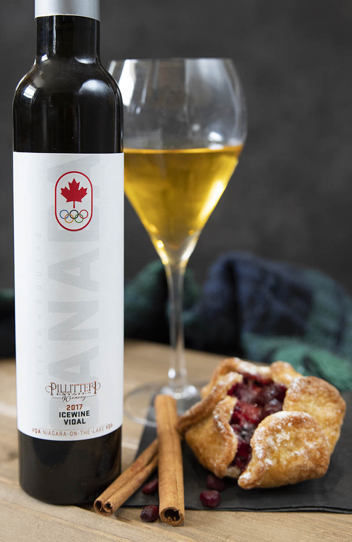 Món ăn mùa đông ở Canada - Rượu vang đá