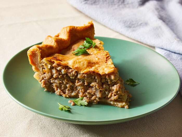 Món ăn mùa đông ở Canada - Tourtière