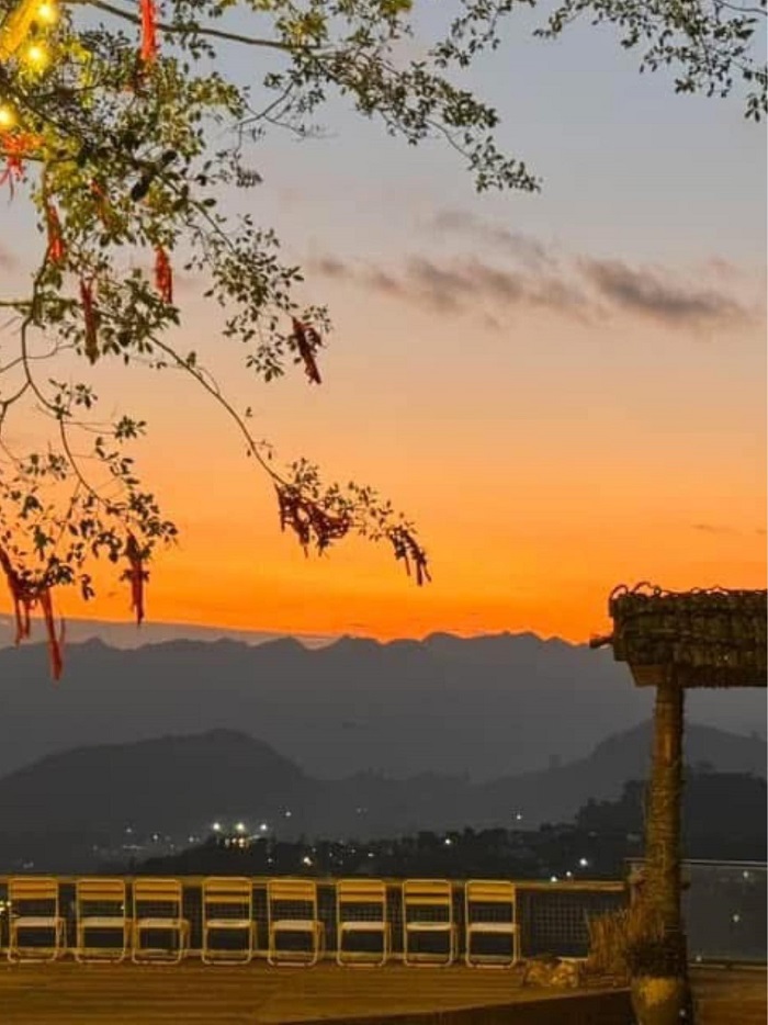 Mu Náu Farm Mộc Châu trong một chiều hoàng hôn