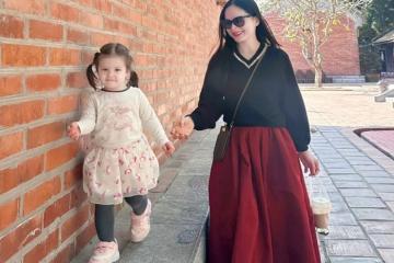 Diễn viên Lan Phương cùng con gái du xuân tại Văn Miếu – Quốc Tử Giám: “Nơi yêu thích nhất của hai mẹ con”