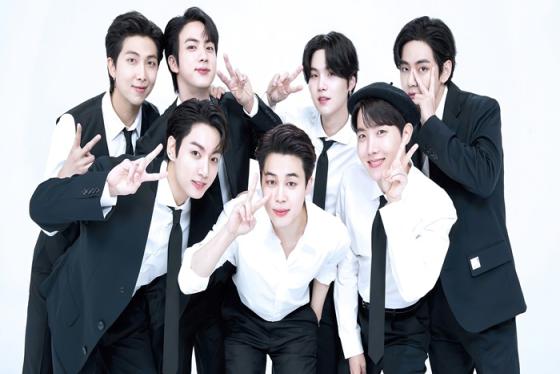 BTS World Tour 2026: V-ARMY nên “đu” ở đâu và chơi gì?