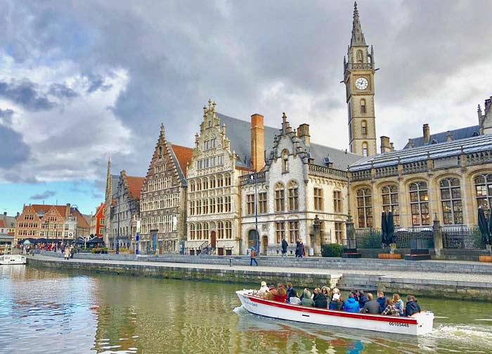 Ghent nằm ở vùng Flanders, phía tây bắc của nước Bỉ