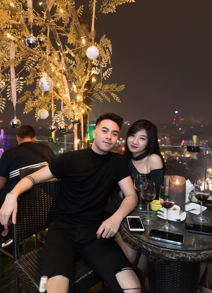 nhà hàng view trên cao