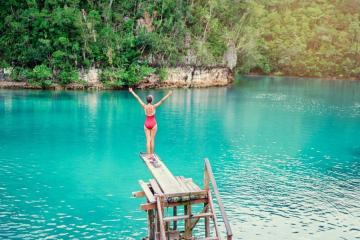 Đến Phillippines, khám phá hồ bơi đẹp ngoạn mục nhưng biến mất mỗi khi mặt trời lặn