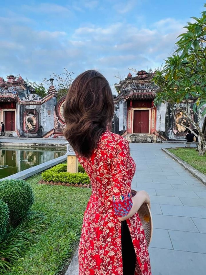 Hoà Minzy du lịch Hội An 