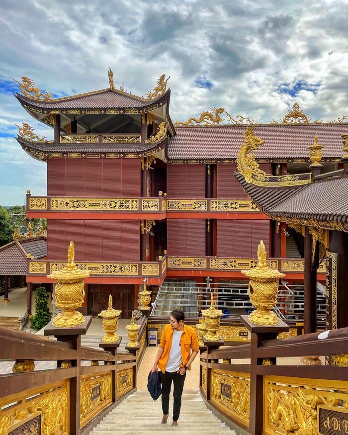 Tham quan và check-in tại chùa Kim Tiên An Giang đẹp như phim cổ trang