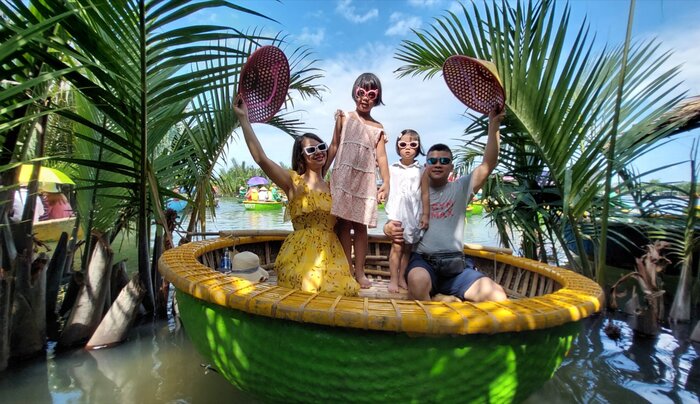 Nơi đây được mệnh danh là sông nước miền Tây thu nhỏ, là điểm đếnđịa điểm sống ảo nổi tiếng ở Hội An không thể bỏ qua tại Hội An. 