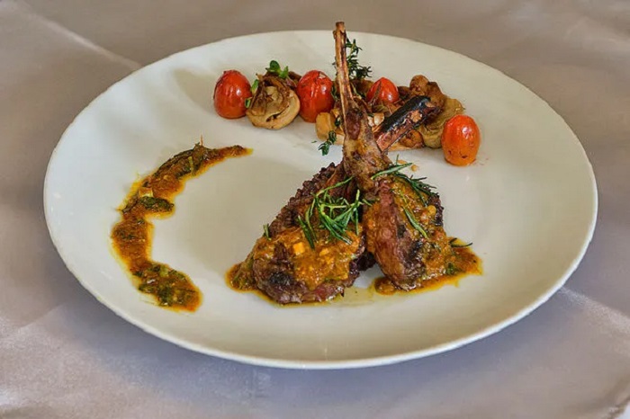 nhà hàng ở Phuket