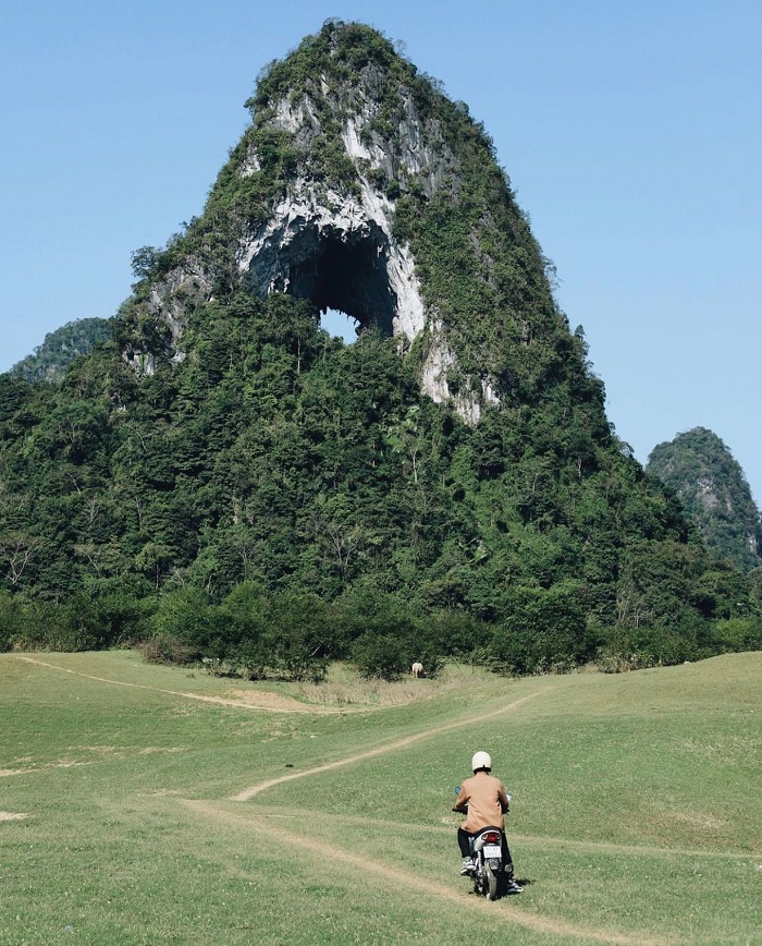 Núi Mắt thần cao bằng