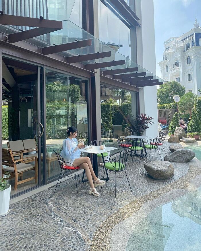 Giới trẻ thích thú với 4 quán cà phê phong cách lạ ở quận 2, săn ảnh góc nào cũng ‘bao xịn’