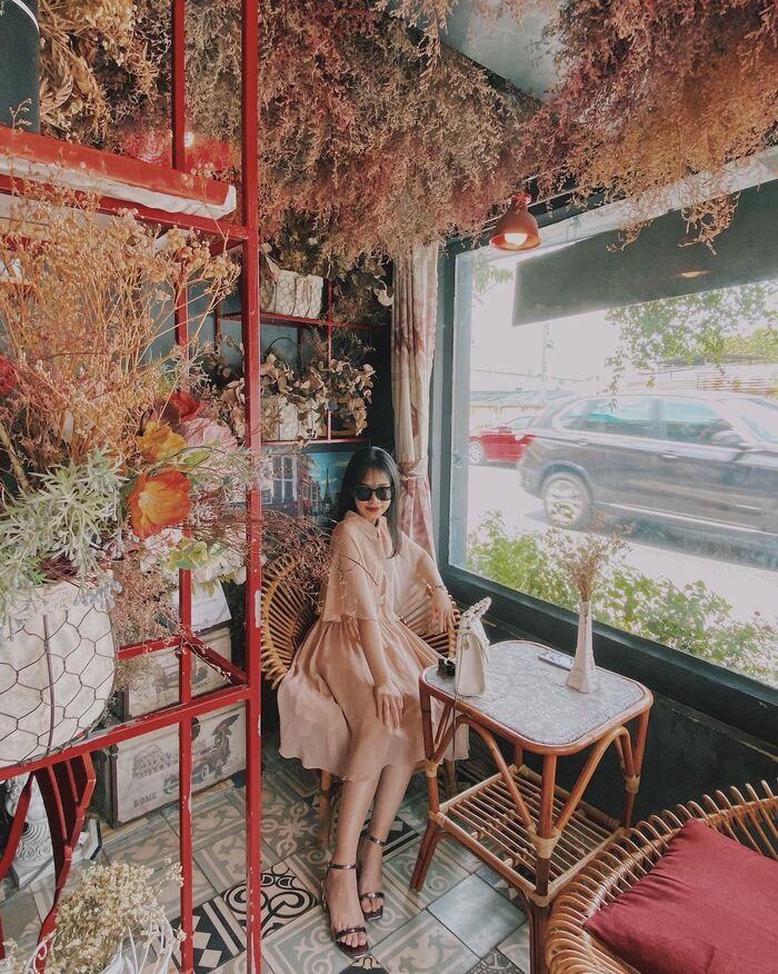 Giới trẻ thích thú với 4 quán cà phê phong cách lạ ở quận 2, săn ảnh góc nào cũng ‘bao xịn’