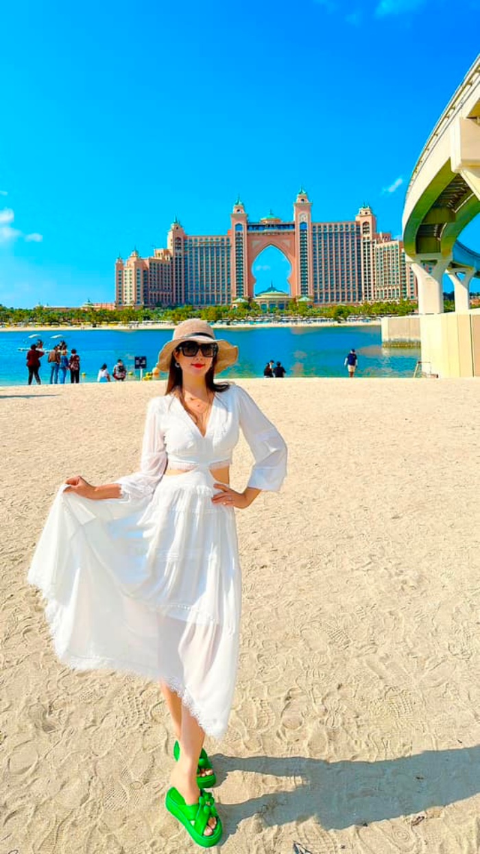 Vợ chồng Kha Ly du lịch Dubai 