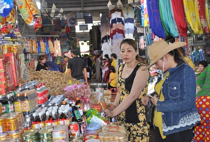 Bạn nên ghé thăm chợ Tịnh Biên An Giang sau 8h sáng