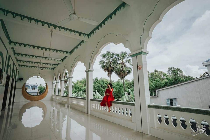 Chiêm ngưỡng vẻ đẹp kiến trúc của thánh Đường Masjid Al-Ehsan An Giang