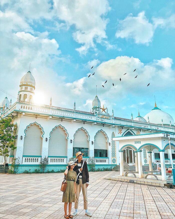 Cần mặc trang phục lịch sự khi ghé thăm thánh Đường Masjid Al-Ehsan An Giang