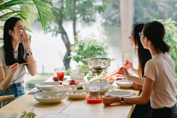 6 nhà hàng chay ngon nổi tiếng ở TP HCM giúp thực khách khám phá thêm nhiều món ăn thanh đạm hấp dẫn