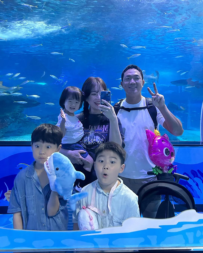 Touch Pool – Chạm tay khám phá đại dương tại thùy cung sealife busan hàn quốc