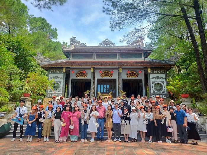 Điểm du lịch gần sân bay Phú Bài Huế khác là Trung tâm Văn hóa Huyền Trân