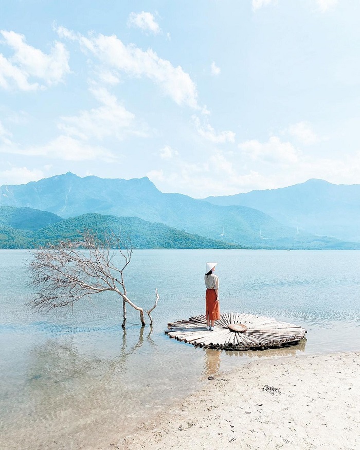 Điểm du lịch gần sân bay Phú Bài Huế Cầu Hai vừa ngắm cảnh vừa có ảnh đẹp mang về