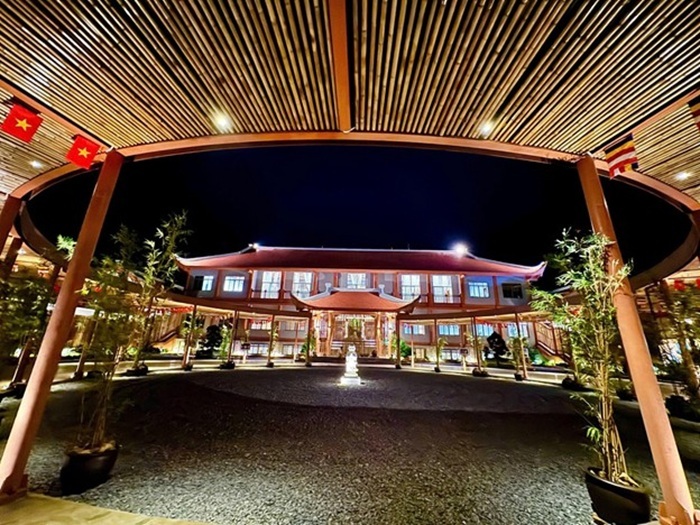 Không gian chữa lành giữa chín tầng mây. Không gian chữa lành giữa chín tầng mây.